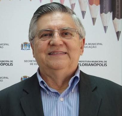 Rodolfo Pinto da Luz assume a cadeira cativa da educação no município