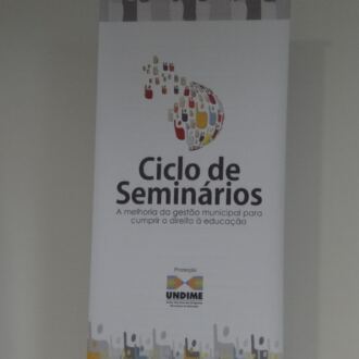 Ciclo de Seminários reúne dirigentes e técnicos da educação em Florianópolis