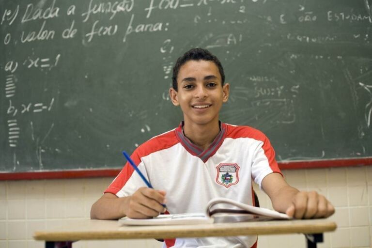 FNDE transfere parcela de julho do salário-educação