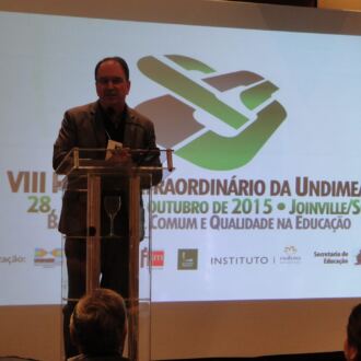 Momentos do VIII Fórum Extraordinário da Undime/SC