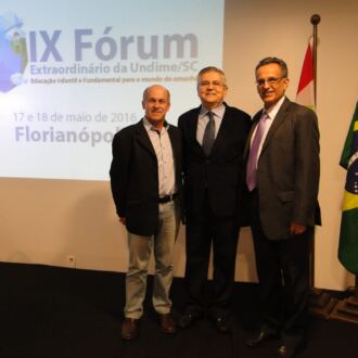 Fotos do IX Fórum Extraordinário da Undime/SC – 17 e 18 de maio de 2016