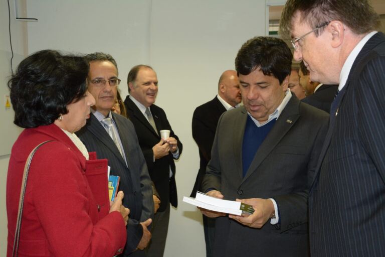 Ministro da Educação participa do Seminário Estadual da Base Nacional Comum Curricular com cerca de 300 pessoas em Florianópolis