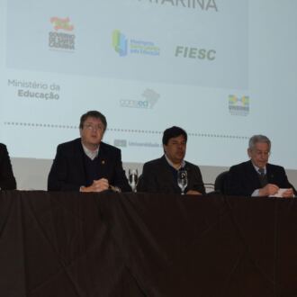 Fotos do Seminário Estadual da Base Nacional Comum Curricular na Capital
