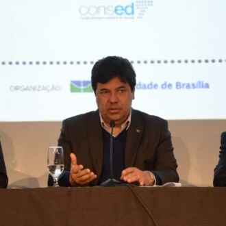 Fotos do Seminário Estadual da Base Nacional Comum Curricular na Capital
