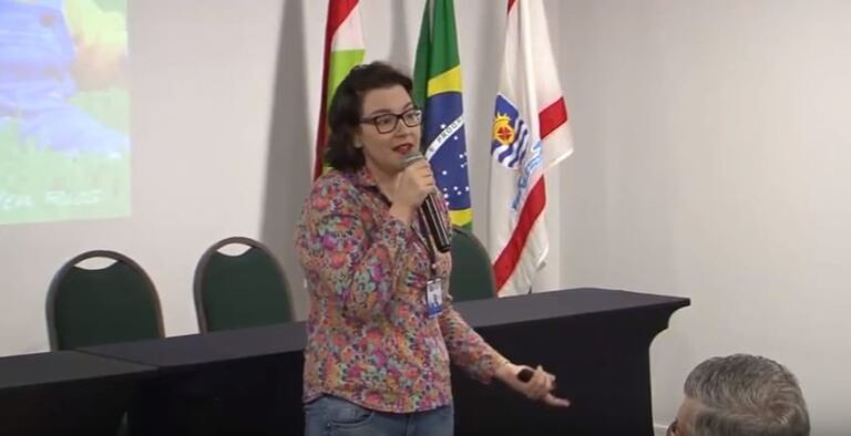 Franciane Heiden Rios aborda a Educação Infantil para o mundo do amanhã no IX Fórum Extraordinário