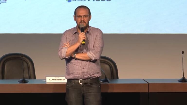 Palestrante Ilan Brenman fala sobre a importância de contar e ler histórias para a formação do aluno do século XXI