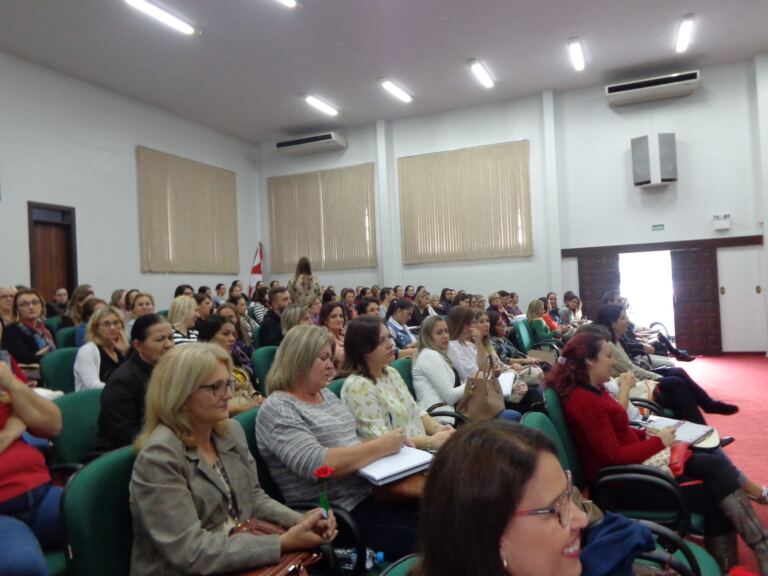 Encontros marcam construção de Indicadores de Qualidade da Educação Infantil de Indaial