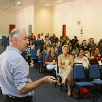 Segundo dia do Seminário de Educação em Chapecó