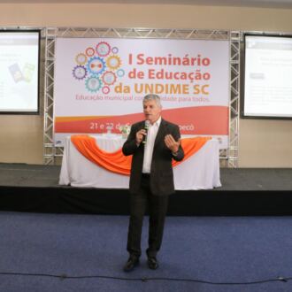 Segundo dia do Seminário de Educação em Chapecó