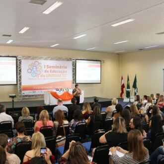 Segundo dia do Seminário de Educação em Chapecó