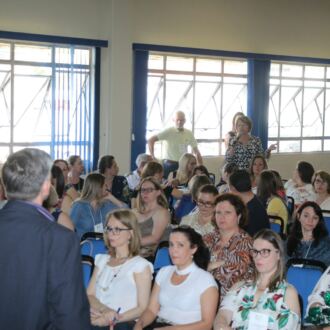 Segundo dia do Seminário de Educação em Chapecó