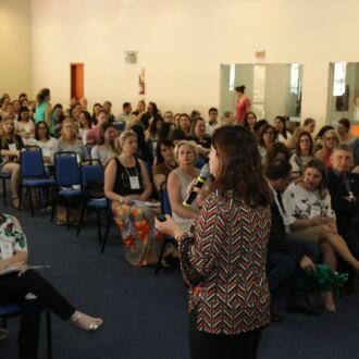 Segundo dia do Seminário de Educação em Chapecó