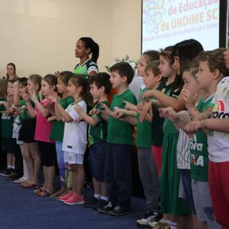 Primeiro dia do Seminário de Educação em Chapecó