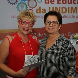 Primeiro dia do Seminário de Educação em Chapecó