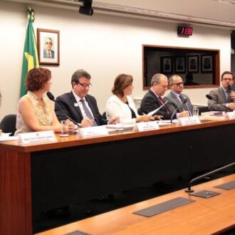 Undime participa de debate sobre a universalização das bibliotecas nas instituições de ensino