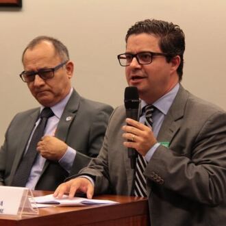 Undime participa de debate sobre a universalização das bibliotecas nas instituições de ensino
