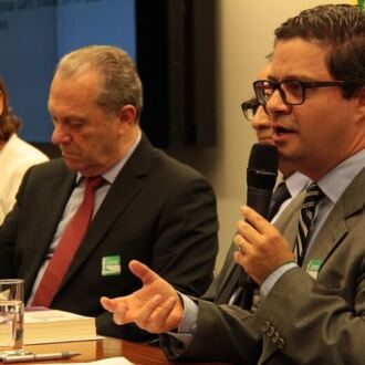 Undime participa de debate sobre a universalização das bibliotecas nas instituições de ensino