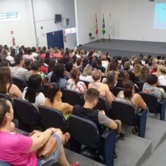 Redes Municipais de Ensino realizam parada de estudo para tratar da Base Nacional Comum Curricular e suas mudanças na Educação Infantil e Fundamental