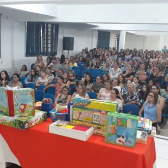 Redes Municipais de Ensino realizam parada de estudo para tratar da Base Nacional Comum Curricular e suas mudanças na Educação Infantil e Fundamental