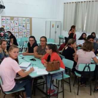 Redes Municipais de Ensino realizam parada de estudo para tratar da Base Nacional Comum Curricular e suas mudanças na Educação Infantil e Fundamental