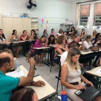 Redes Municipais de Ensino realizam parada de estudo para tratar da Base Nacional Comum Curricular e suas mudanças na Educação Infantil e Fundamental