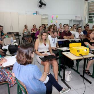 Redes Municipais de Ensino realizam parada de estudo para tratar da Base Nacional Comum Curricular e suas mudanças na Educação Infantil e Fundamental
