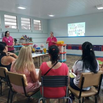 Redes Municipais de Ensino realizam parada de estudo para tratar da Base Nacional Comum Curricular e suas mudanças na Educação Infantil e Fundamental