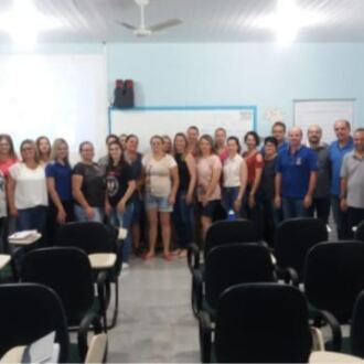 Redes Municipais de Ensino realizam parada de estudo para tratar da Base Nacional Comum Curricular e suas mudanças na Educação Infantil e Fundamental
