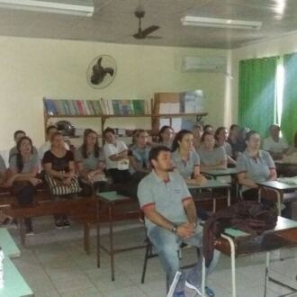 Redes Municipais de Ensino realizam parada de estudo para tratar da Base Nacional Comum Curricular e suas mudanças na Educação Infantil e Fundamental