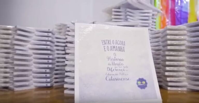 Undime-SC lança livro em comemoração aos 30 anos