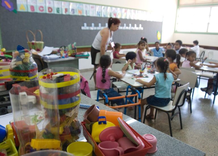 Após empate, STF adia decisão sobre idade mínima para entrar na escola