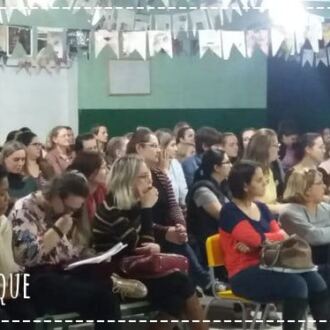 Municípios de Santa Catarina organizam discussões sobre a proposta curricular do território catarinense