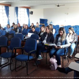 Municípios de Santa Catarina organizam discussões sobre a proposta curricular do território catarinense