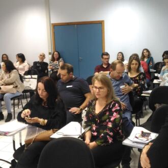 Mais de 350 dirigentes e técnicos participam do Curso Gestão para Educação Municipal em Florianópolis