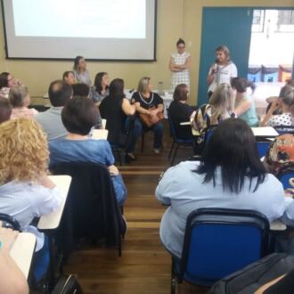 Mais de 350 dirigentes e técnicos participam do Curso Gestão para Educação Municipal em Florianópolis