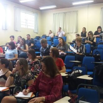 Mais de 350 dirigentes e técnicos participam do Curso Gestão para Educação Municipal em Florianópolis