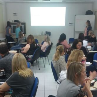 Mais de 350 dirigentes e técnicos participam do Curso Gestão para Educação Municipal em Florianópolis