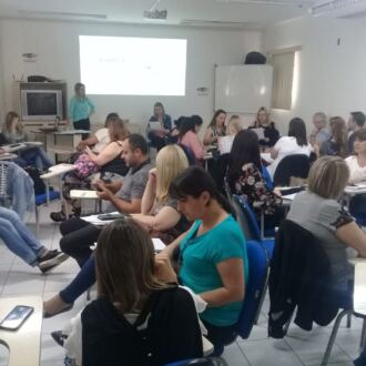Mais de 350 dirigentes e técnicos participam do Curso Gestão para Educação Municipal em Florianópolis