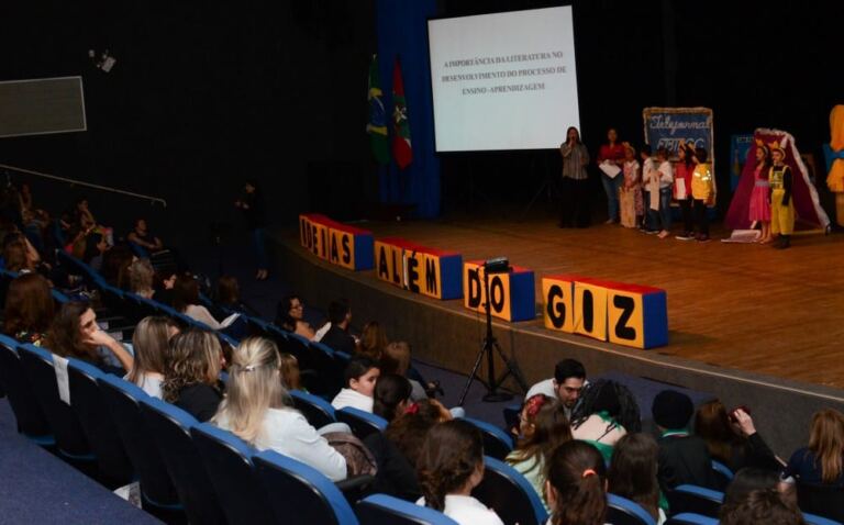 Professores trocam experiências através de projetos