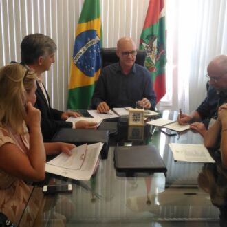 Undime-SC se reúne com o secretário de Estado para estabelecer regime de colaboração entre as entidades educacionais