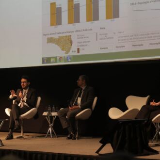 Cobertura do segundo dia do 17º Fórum Ordinário da Undime-SC, em Joinville