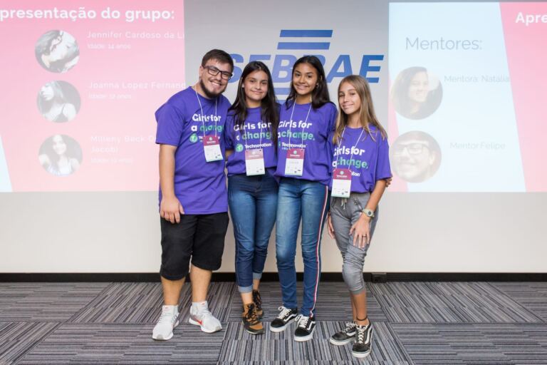Estudantes de escola municipal de Florianópolis criam aplicativo para ensinar e compartilhar notícias sobre Libras