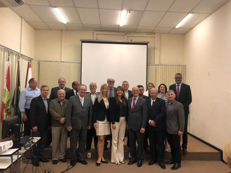 Conselho Estadual de Educação aprova Currículo do Território Catarinense