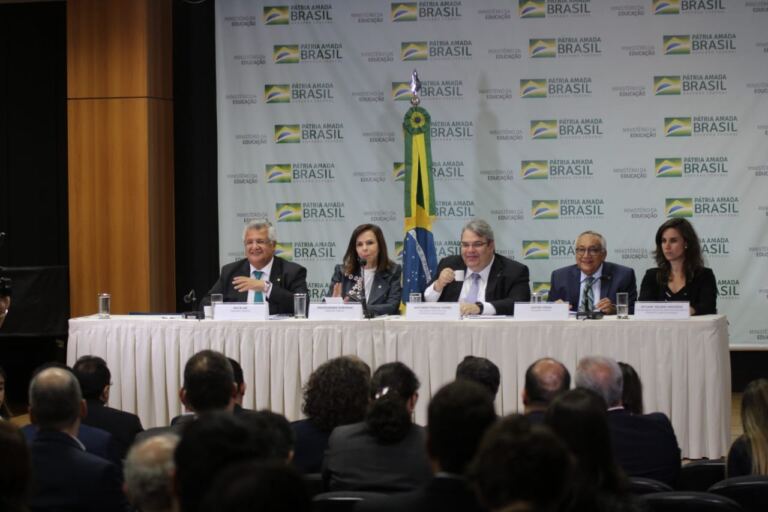 Undime participa de reunião no MEC sobre avaliação e estruturação do Fundeb