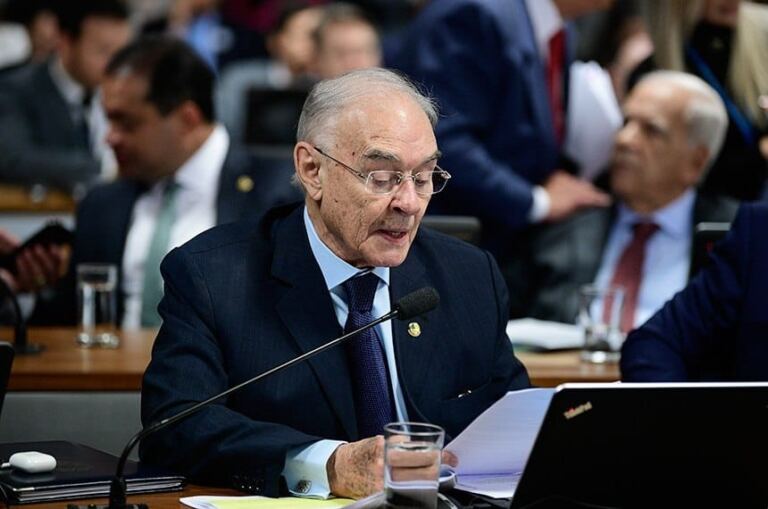 Senado: aprovadas na CCJ medidas para combater evasão escolar