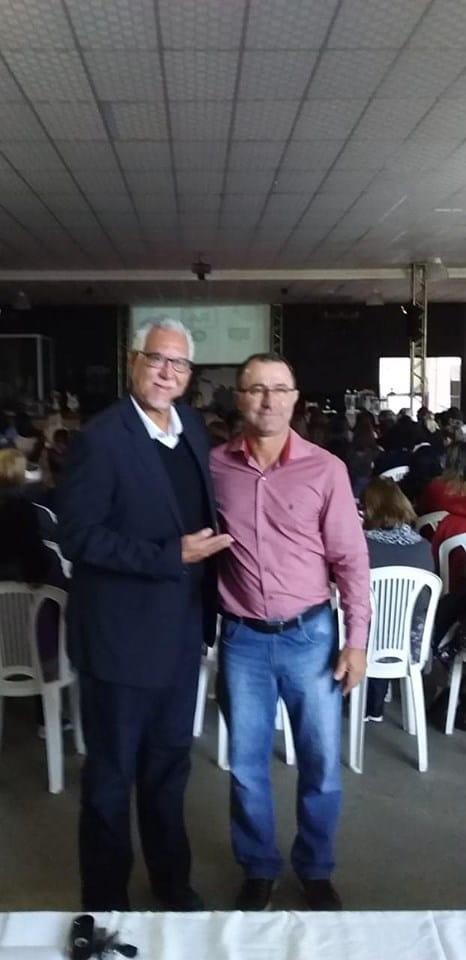 Colaboradores que fazem a diferença é tema de palestra aos profissionais da educação de Guaramirim
