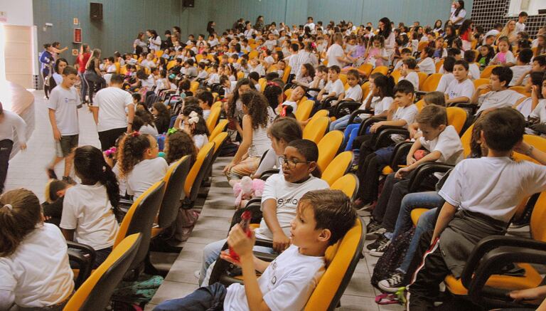 Movimento Interdisciplinar cria diálogo entre alunos de São José