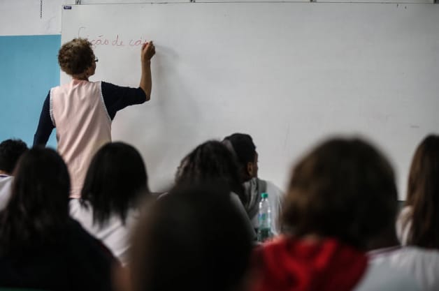 Após acordo com Maia, texto do Fundeb dobra complementação da União e prevê repasse por resultado
