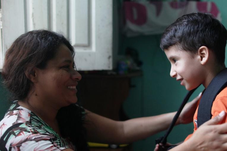 Unicef divulga 8 dicas para falar com as crianças sobre o novo coronavírus