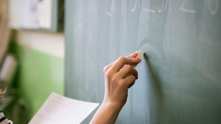 Capes abre segunda fase de seleção para programas de formação de professores